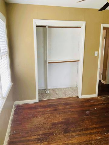 407 N Avenue J, Clifton, TX 76634