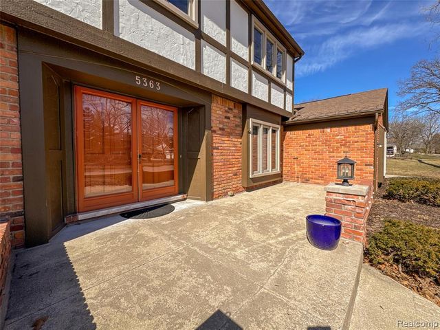 5363 Clearview Drive, Troy, MI 48098