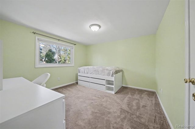 5363 Clearview Drive, Troy, MI 48098