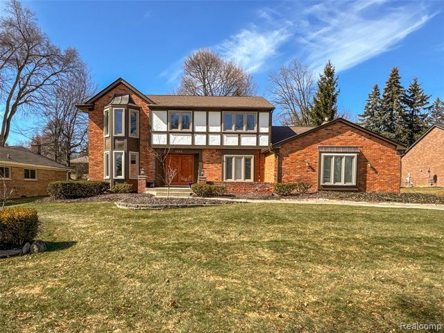 5363 Clearview Drive, Troy, MI 48098