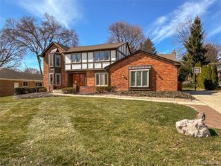 5363 Clearview Drive, Troy, MI 48098