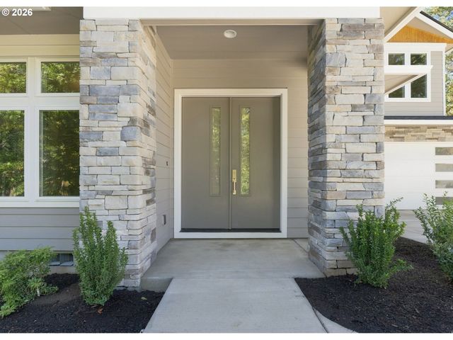 14960 Sw HAWK RIDGE Rd, Tigard, OR 97224