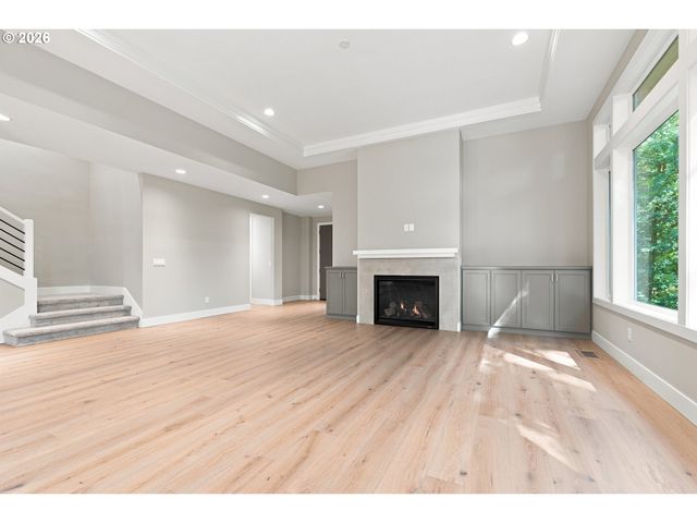 14960 Sw HAWK RIDGE Rd, Tigard, OR 97224