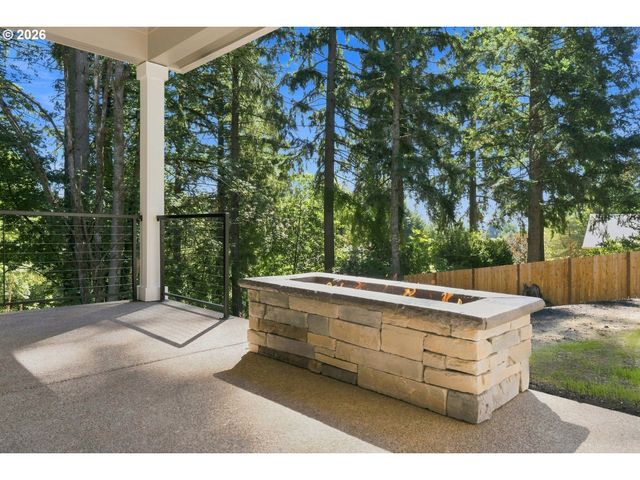 14960 Sw HAWK RIDGE Rd, Tigard, OR 97224