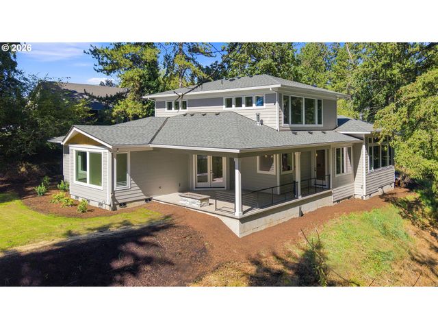 14960 Sw HAWK RIDGE Rd, Tigard, OR 97224