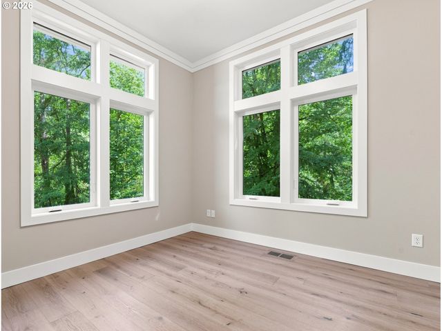 14960 Sw HAWK RIDGE Rd, Tigard, OR 97224