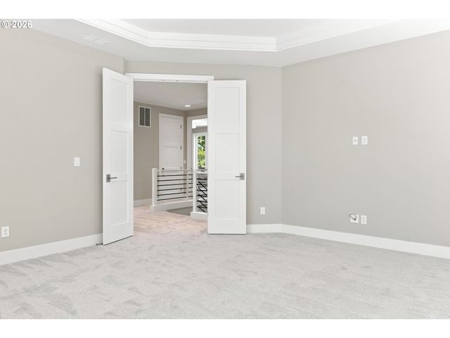 14960 Sw HAWK RIDGE Rd, Tigard, OR 97224