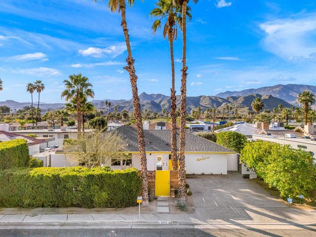 3963 E Calle San Antonio, Palm Springs, CA 92264