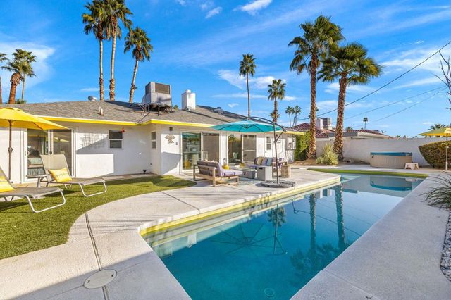 3963 E Calle San Antonio, Palm Springs, CA 92264