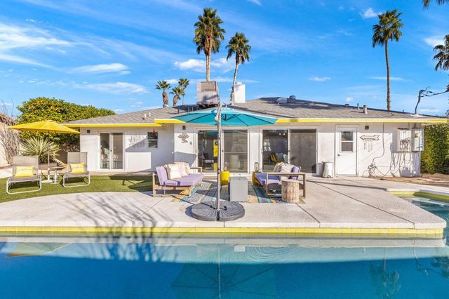 3963 E Calle San Antonio, Palm Springs, CA 92264