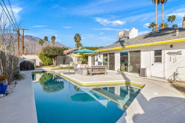 3963 E Calle San Antonio, Palm Springs, CA 92264