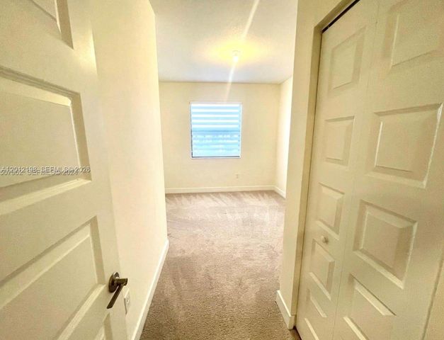 9083 NW 159th St 9083, Miami Lakes, FL 33018