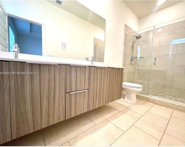 9083 NW 159th St 9083, Miami Lakes, FL 33018