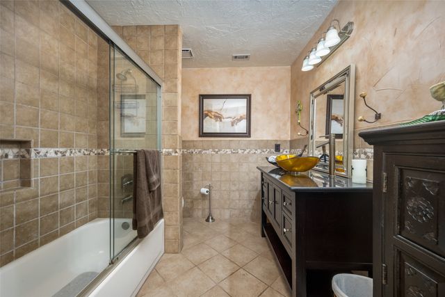 1 Finley Circle, Krum, TX 76249