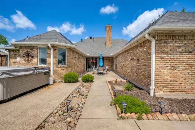 1 Finley Circle, Krum, TX 76249