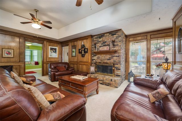 1 Finley Circle, Krum, TX 76249