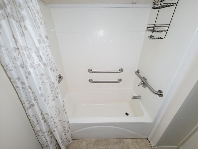9203 Greens A, Humble, TX 77396