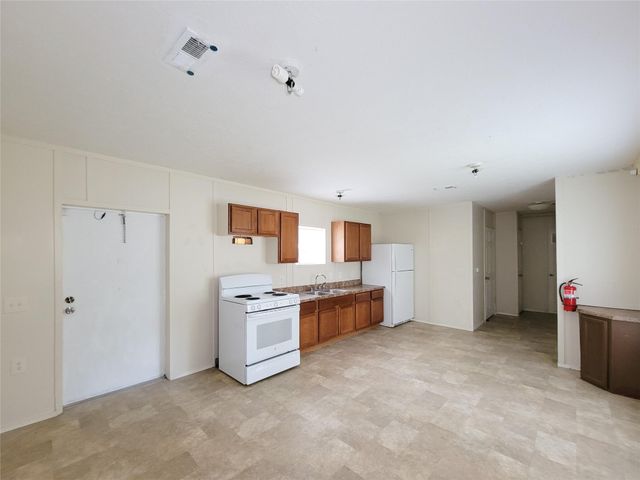9203 Greens A, Humble, TX 77396