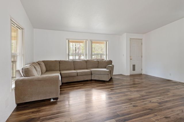 52935 Meadow Lane, La Pine, OR 97739