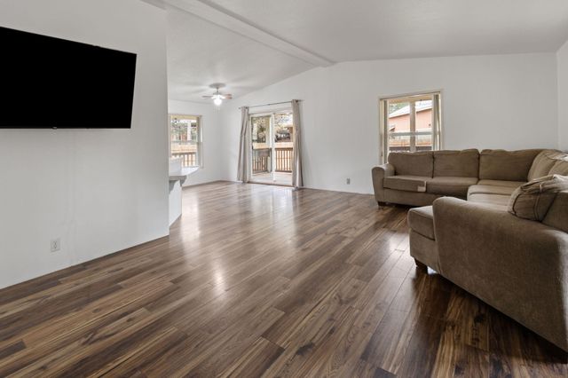 52935 Meadow Lane, La Pine, OR 97739
