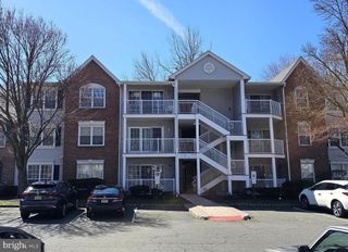 12 CHAMBORD CT, Hamilton, NJ 08619