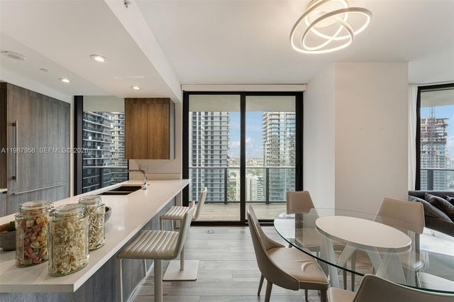 801 S Miami Ave 3509, Miami, FL 33130