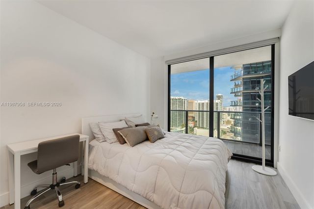 801 S Miami Ave 3509, Miami, FL 33130