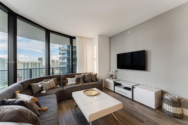 801 S Miami Ave 3509, Miami, FL 33130