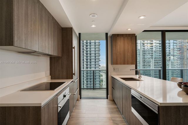 801 S Miami Ave 3509, Miami, FL 33130