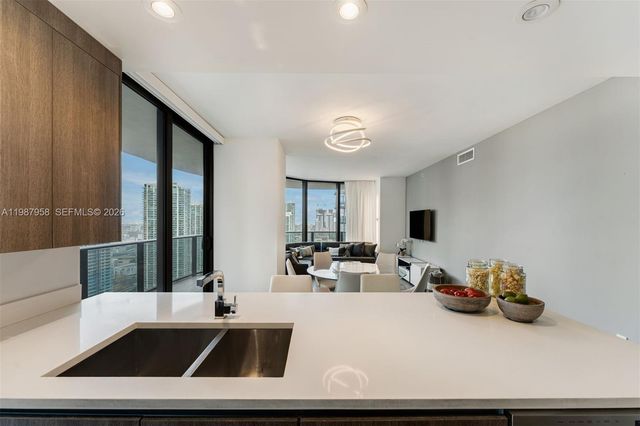 801 S Miami Ave 3509, Miami, FL 33130