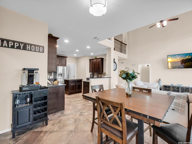 3076 Split Rail Ln, Seguin, TX 78155