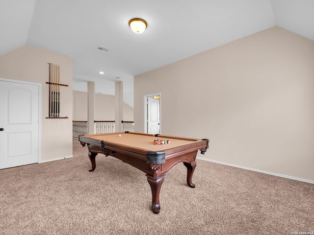 3076 Split Rail Ln, Seguin, TX 78155