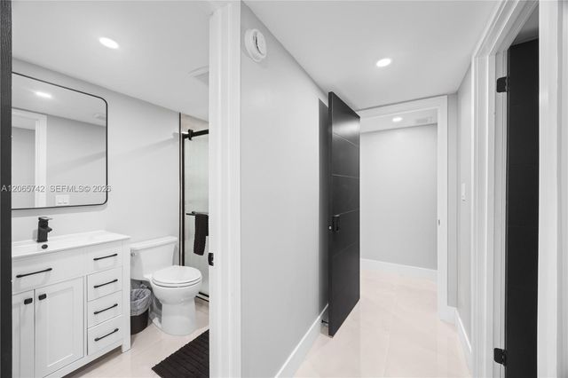 2302 S Cypress Bend Drive 306, Pompano Beach, FL 33069