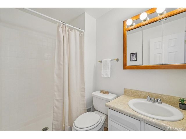 6492 Welch St, Arvada, CO 80004