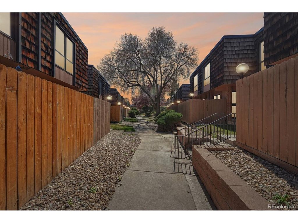 6492 Welch St, Arvada, CO 80004