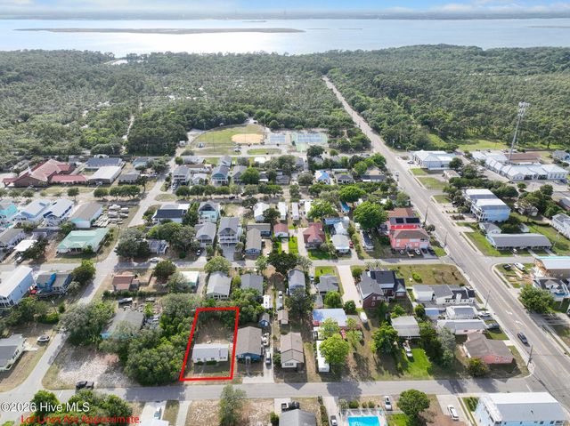 130 S Fourth Avenue, Kure Beach, NC 28449