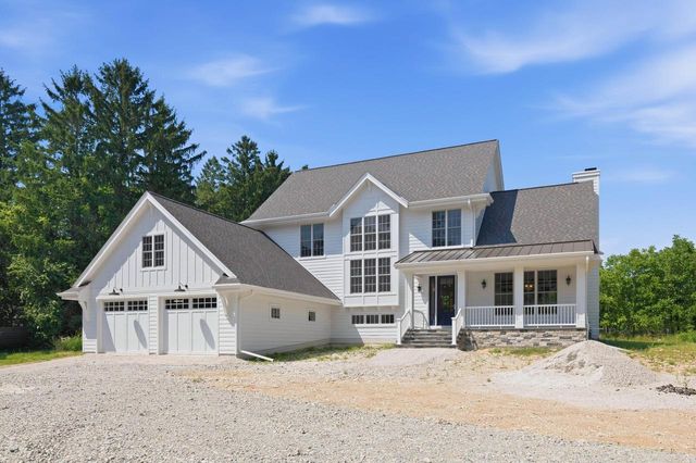 N48W31390 State Road 83, Hartland, WI 53029