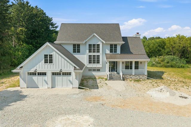 N48W31390 State Road 83, Hartland, WI 53029