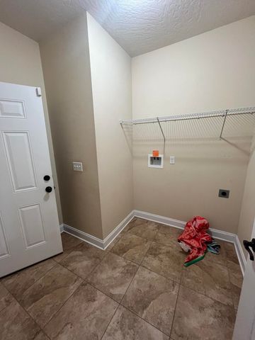 808 Pine Alley Street, Fort Walton Beach, FL 32547