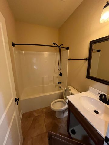 808 Pine Alley Street, Fort Walton Beach, FL 32547