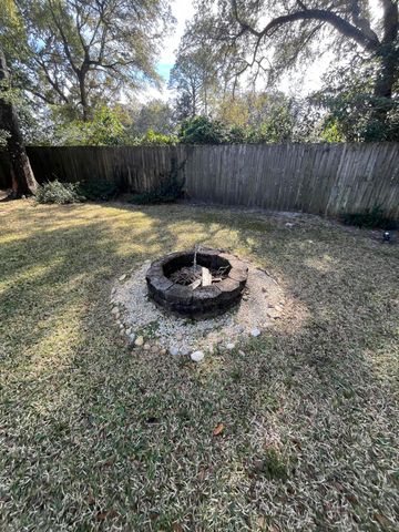 808 Pine Alley Street, Fort Walton Beach, FL 32547