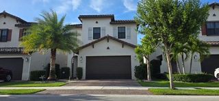 3345 W 95th Ter, Hialeah, FL 33018