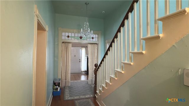 400 S Main Street, Belton, TX 76513