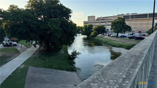 400 S Main Street, Belton, TX 76513