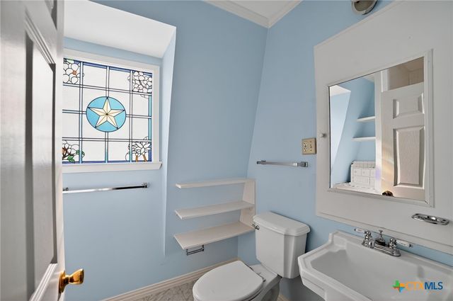 400 S Main Street, Belton, TX 76513