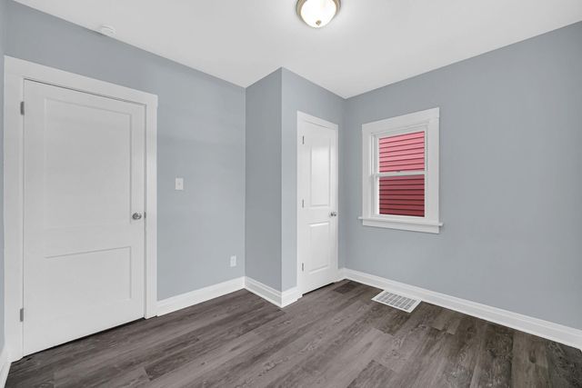 648 Stewart Court, Whiting, IN 46394