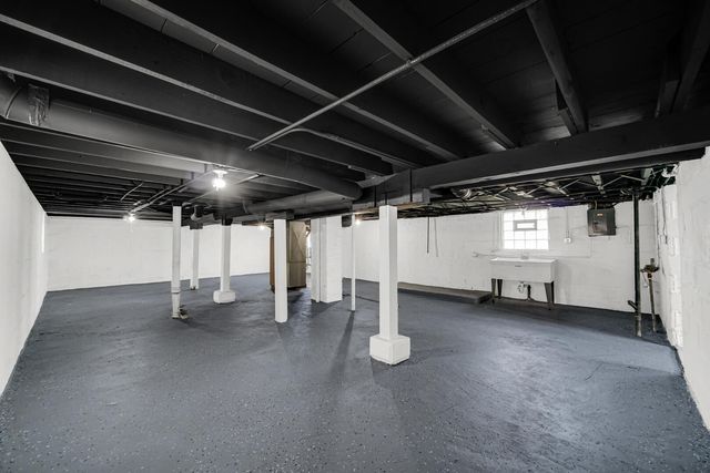 648 Stewart Court, Whiting, IN 46394