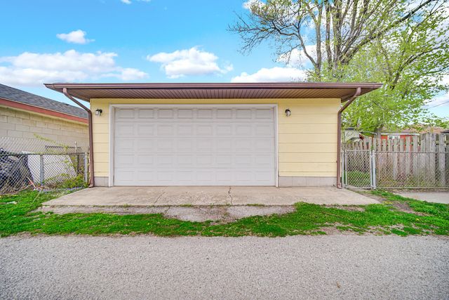 648 Stewart Court, Whiting, IN 46394