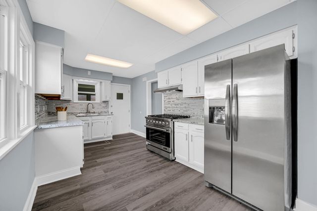 648 Stewart Court, Whiting, IN 46394