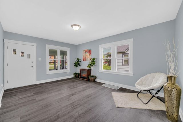 648 Stewart Court, Whiting, IN 46394